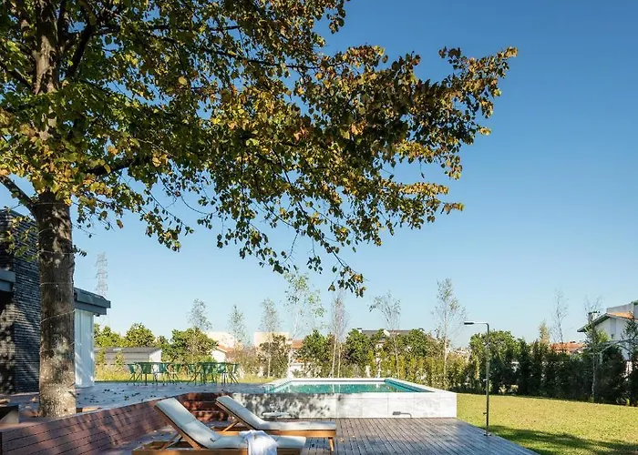 70's Wood House 게스트하우스 Maía