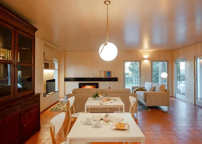 70's Wood House 게스트하우스 Maía