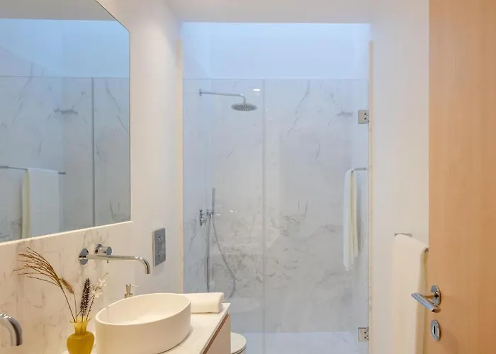 70's Wood House * Maía